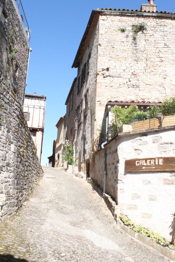 D'Ici Et D'Ailleurs Acomodação com café da manhã Cordes-sur-Ciel Exterior foto