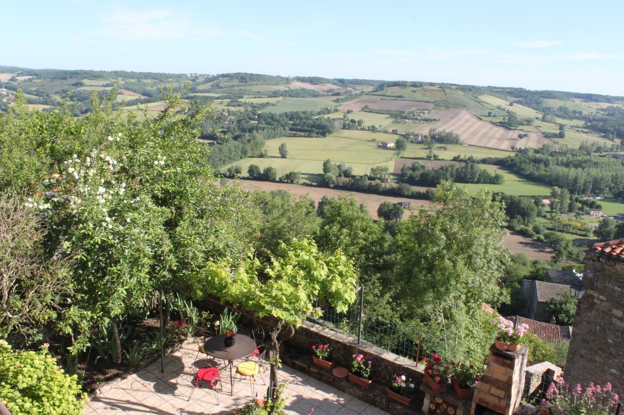 D'Ici Et D'Ailleurs Acomodação com café da manhã Cordes-sur-Ciel Exterior foto